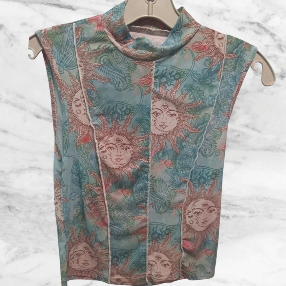 Sleeveless Sun & Moon Print Mock Neck Top green/Tan Small - Picture 4 of 7